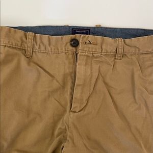 Gap slim fit khakis. Size 31x32